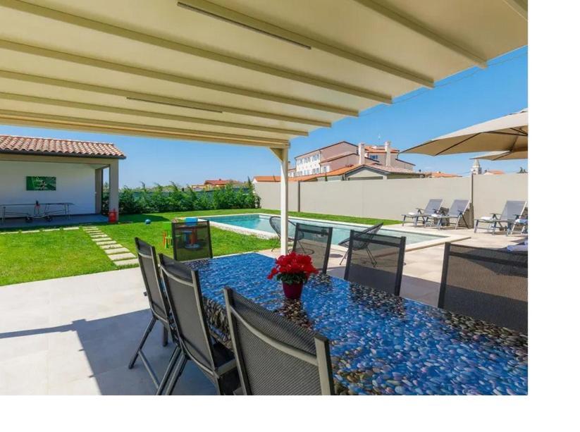 Villa Edi-Heated Pool & E-Bike Sisan Exterior photo